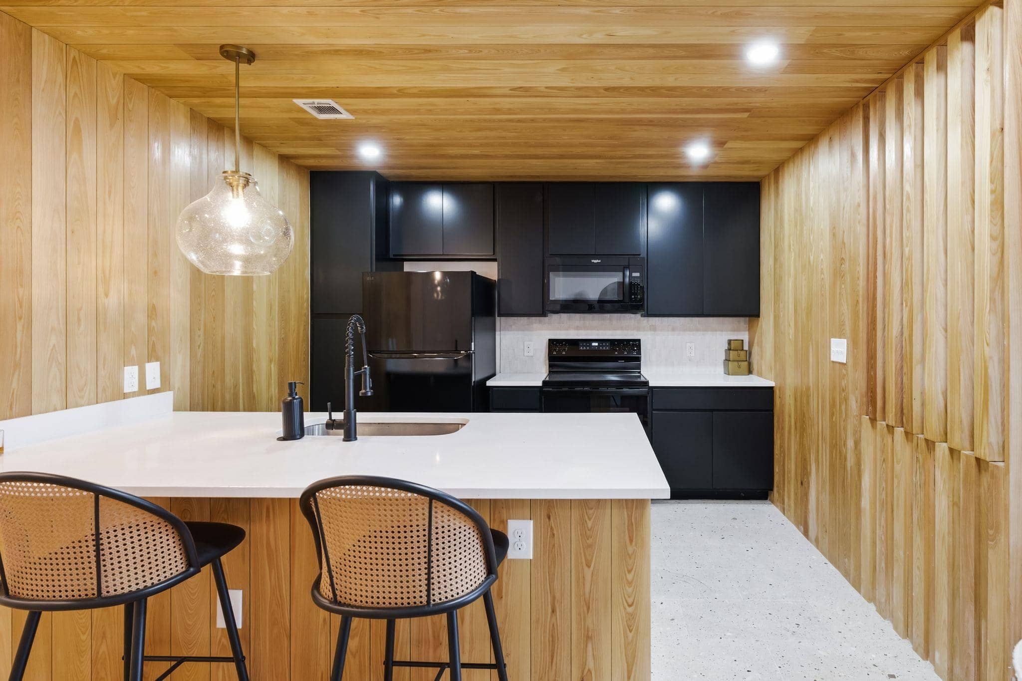 2505 Thornton #2204, Austin 78704
