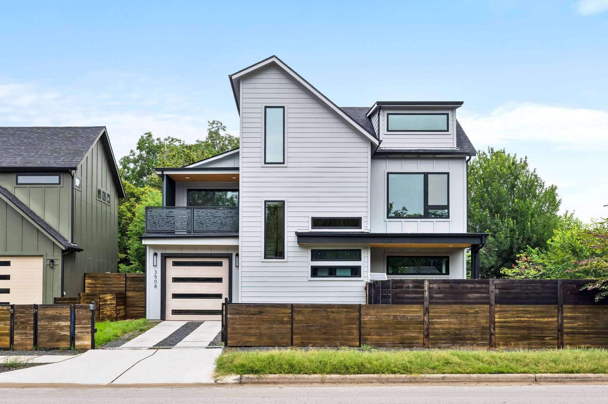 3508 Lyons, Austin 78702