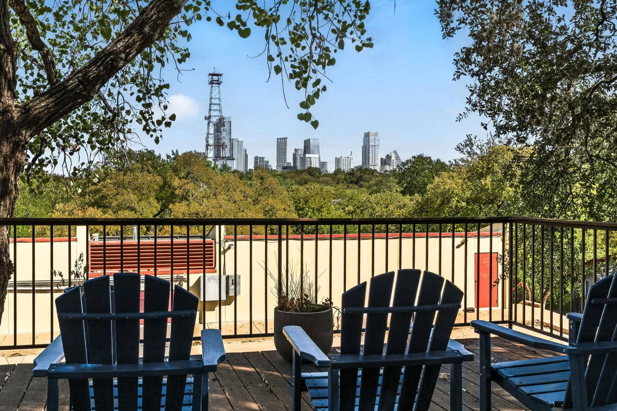 1800 10th, Austin 78703
