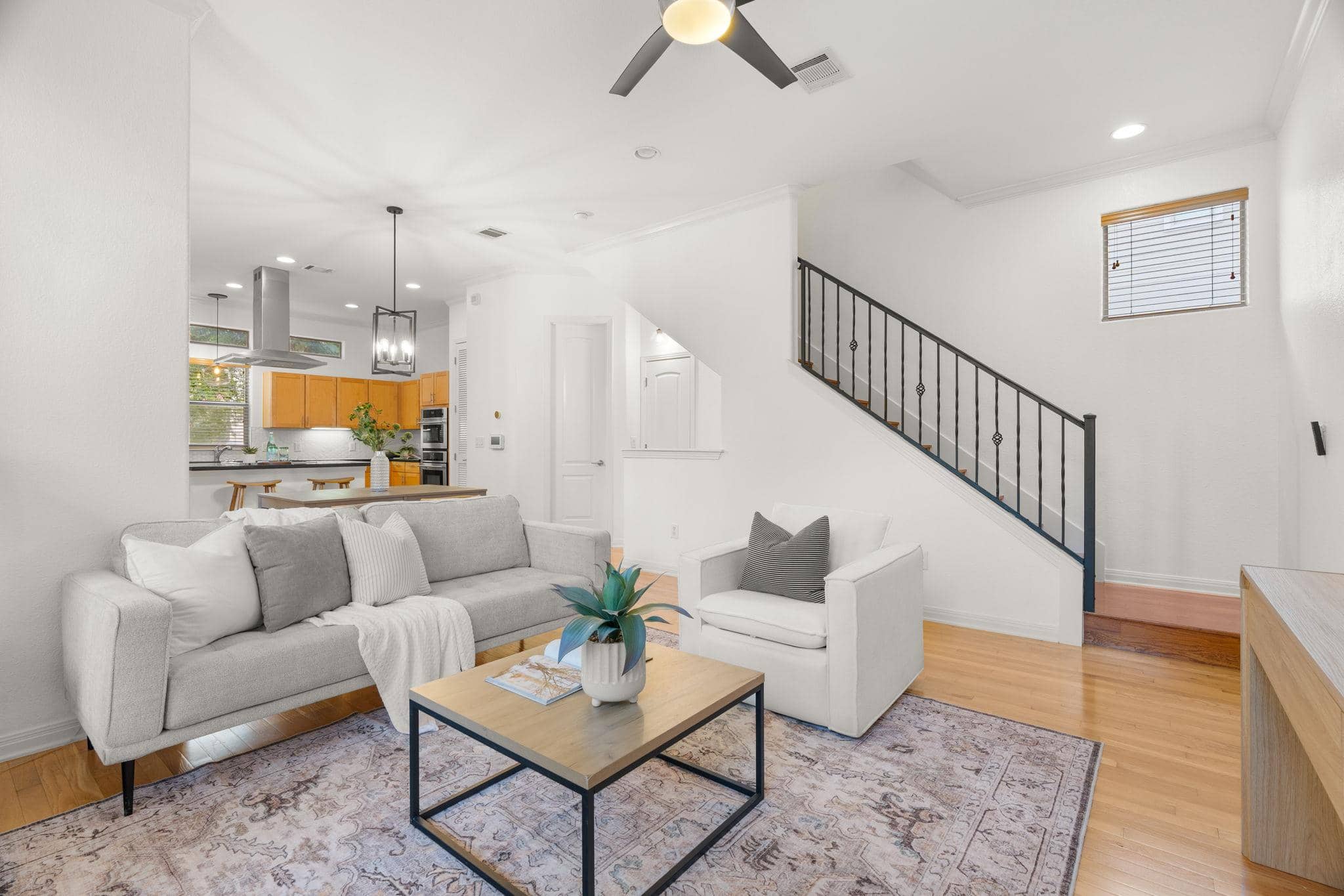 1115 Kinney #9, Austin 78704