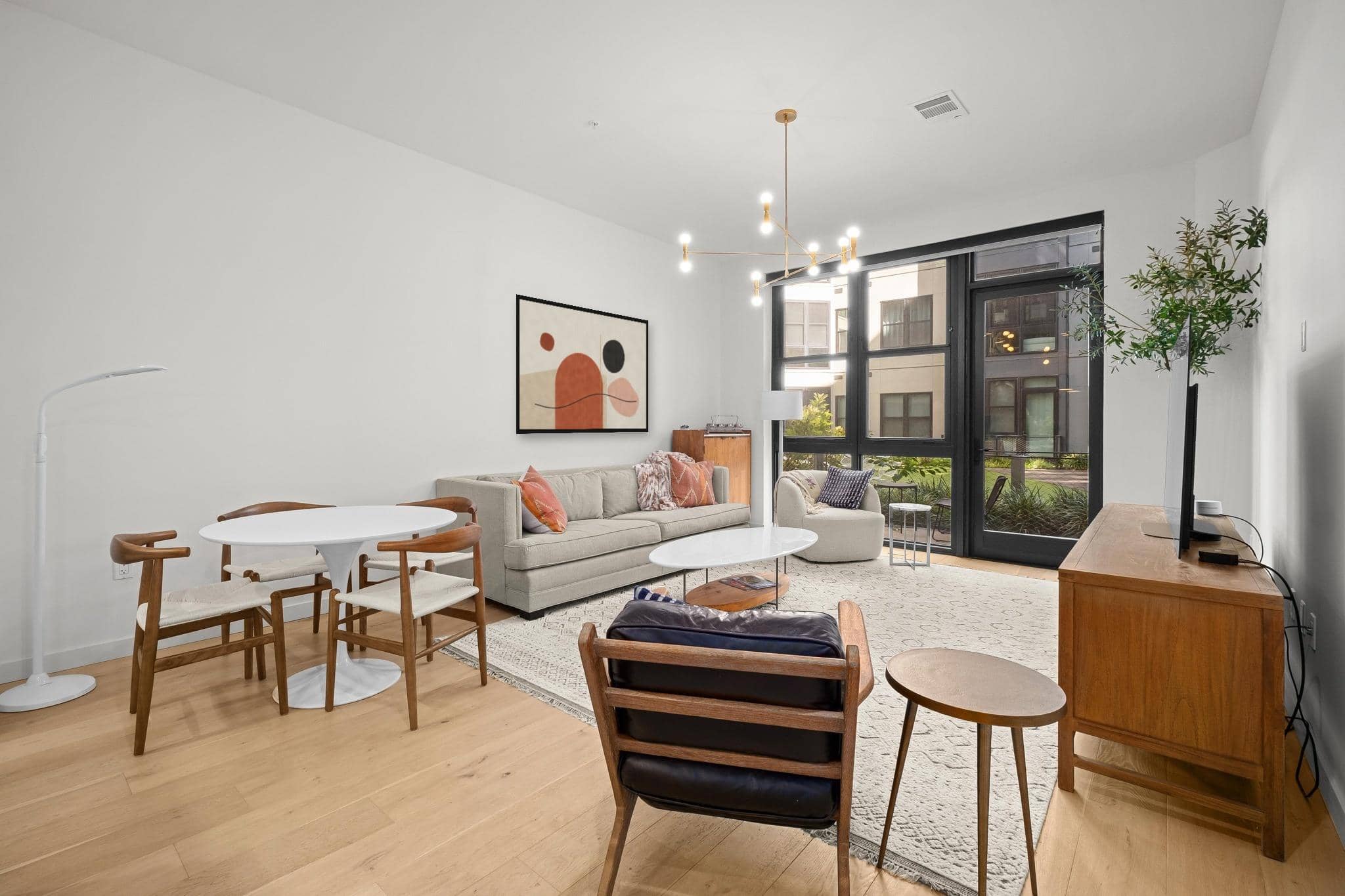 800 Embassy #124, Austin 78702