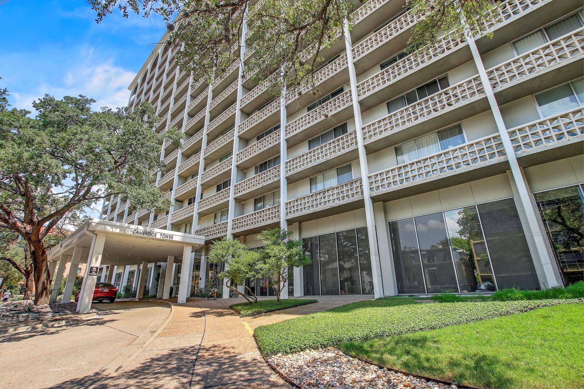 1801 Lavaca #5F, Austin 78701