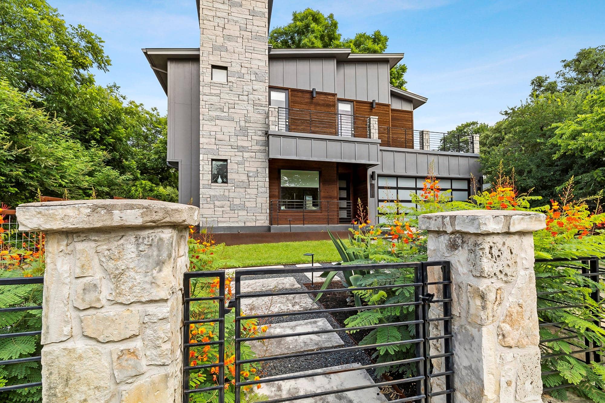 2414 Kinney, Austin 78704