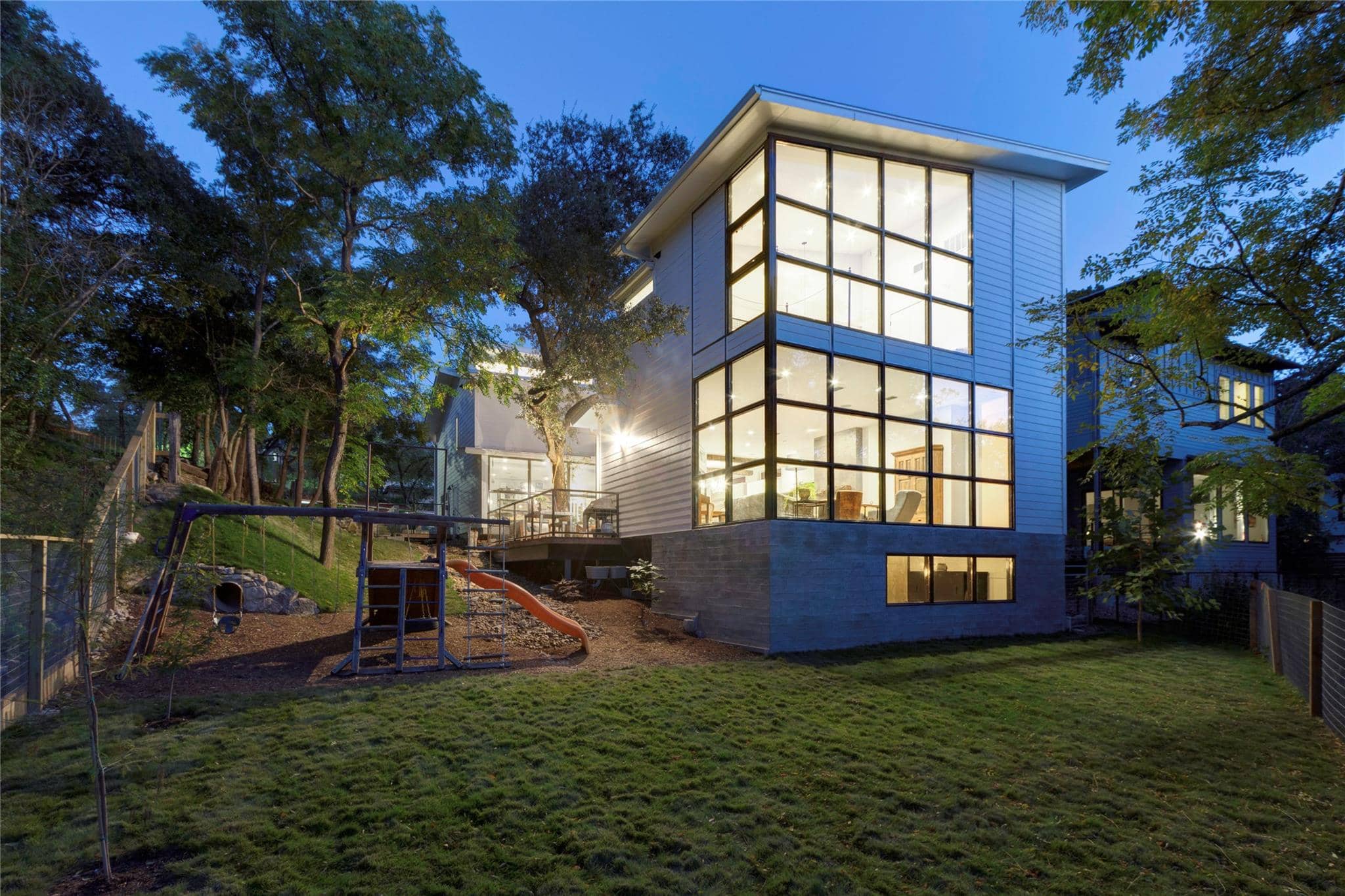 1700 6th, Austin 78704