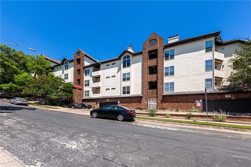 3001 Cedar #209, Austin 78705