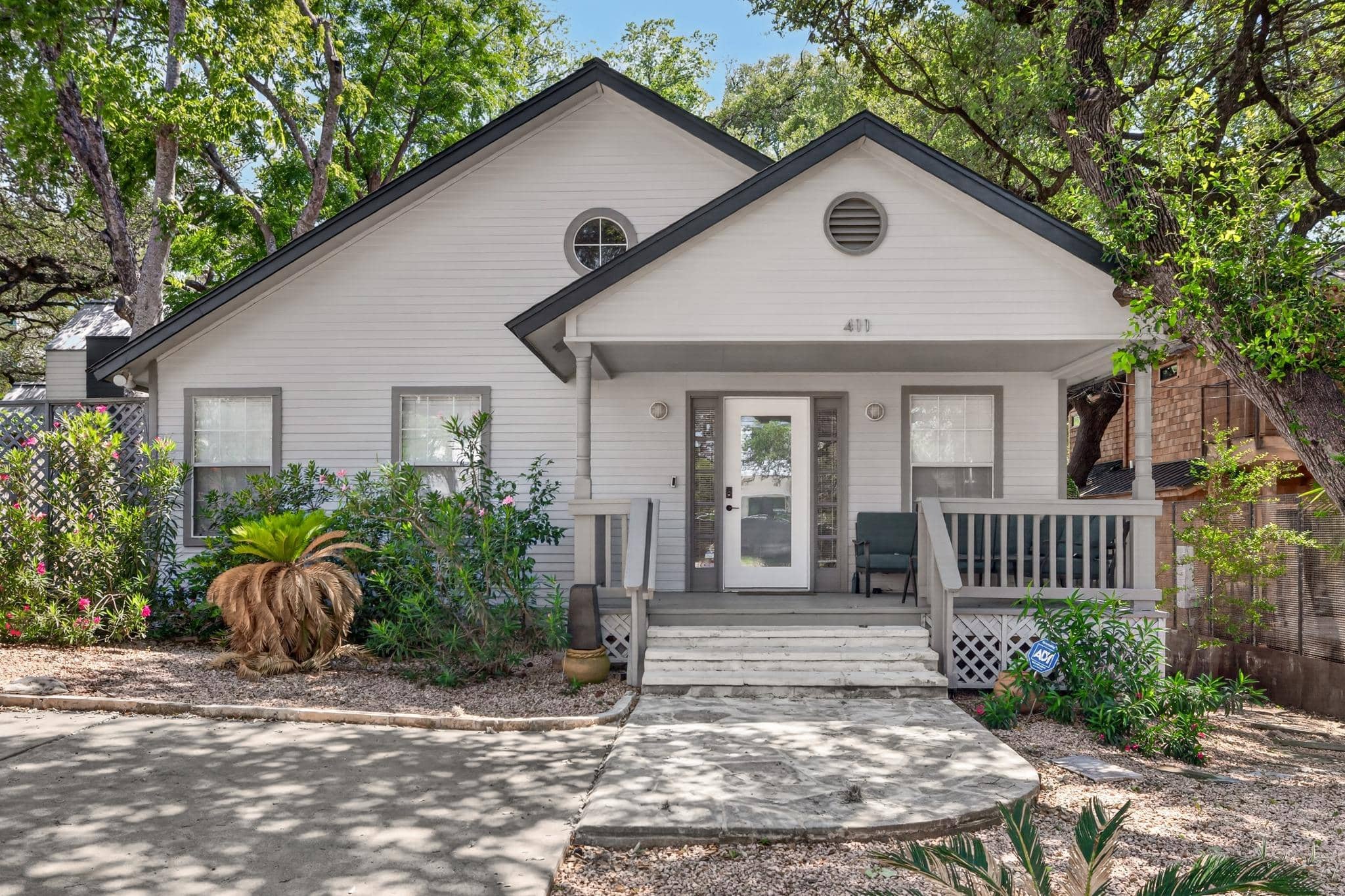 411 Live Oak, Austin 78704