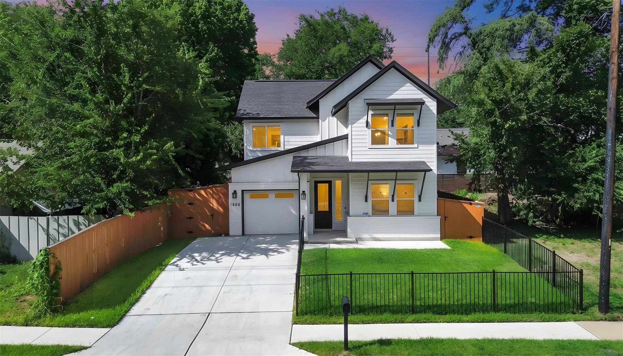1808 Holly, Austin 78702