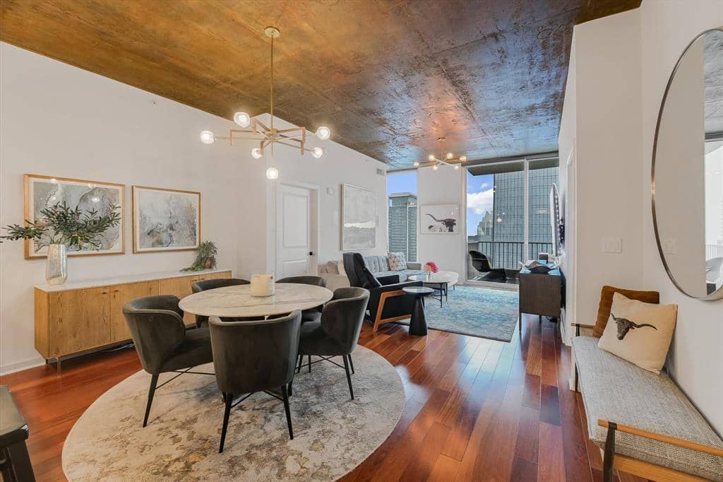 360 Nueces #3609, Austin 78701