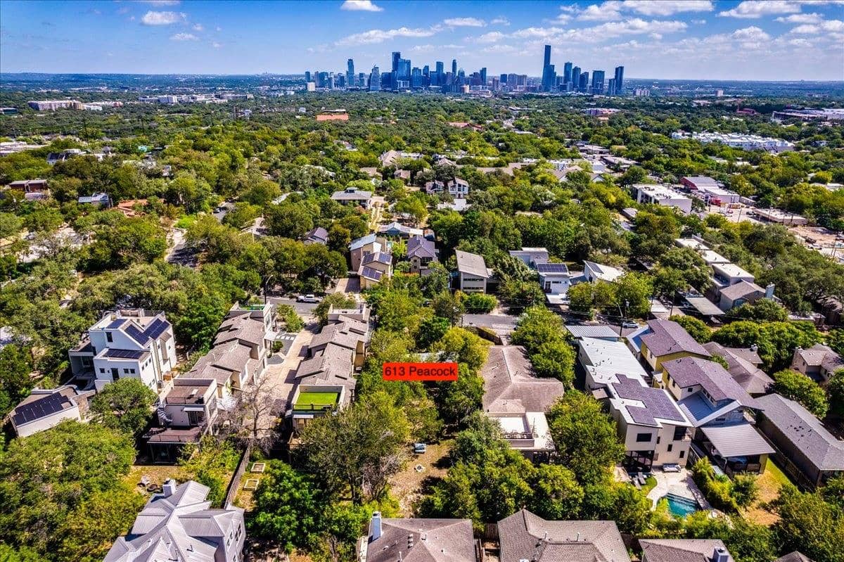 613 Peacock, Austin 78704