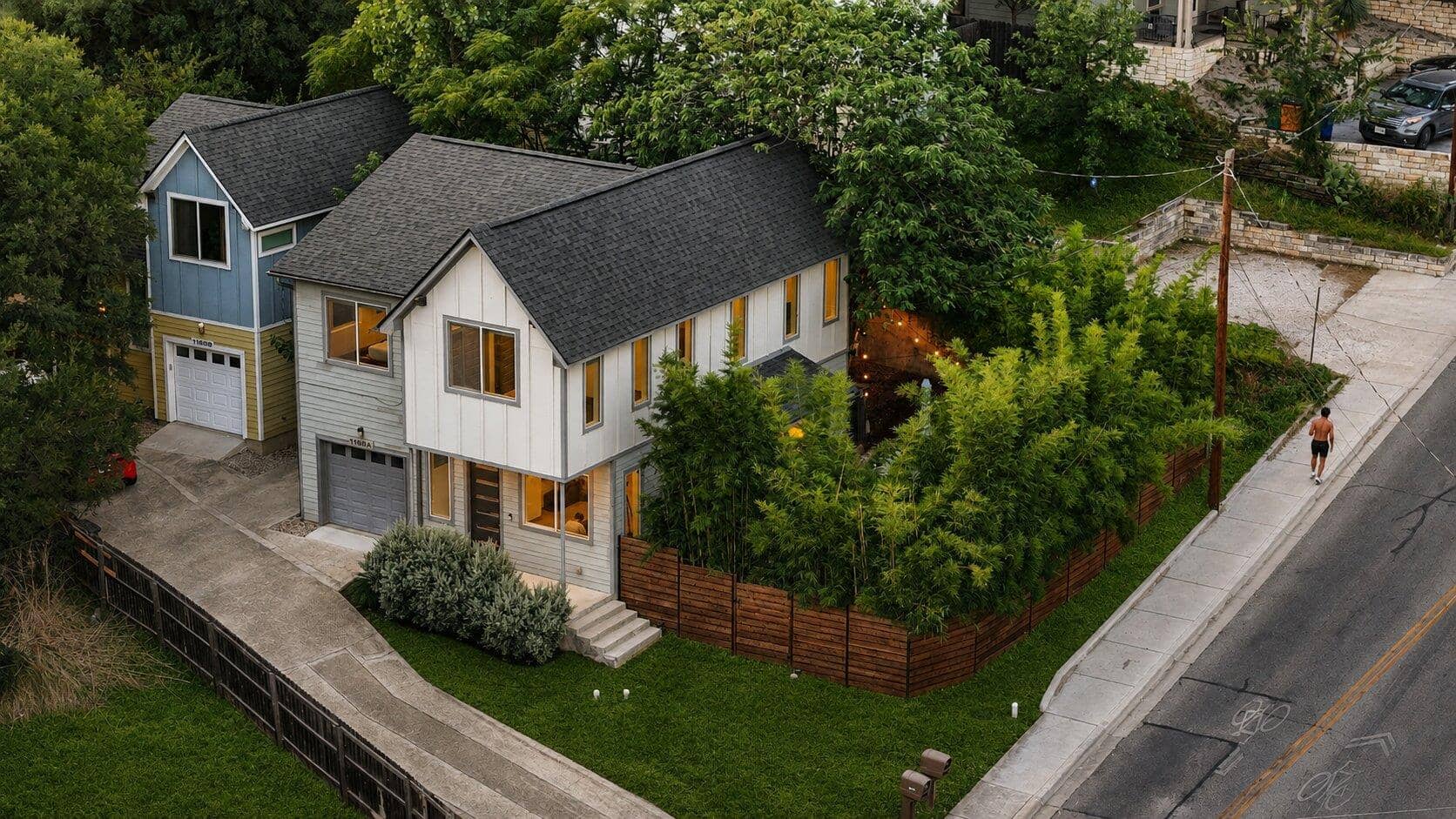 1158 Ridgeway #A, Austin 78702